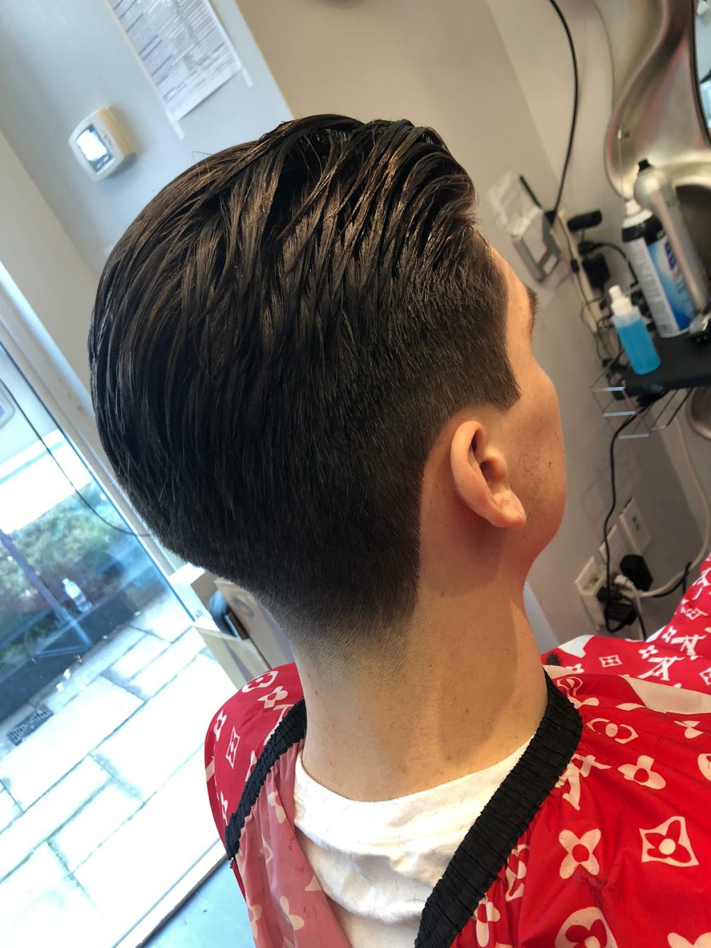 Barber studio | 1978 Davenport Rd, Toronto, ON M6N 1C4, Canada | Phone: (437) 778-6112