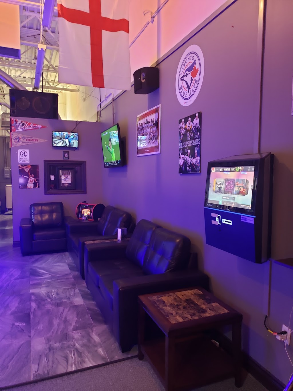 Airport Sports Bar & Grill | 351 Parkhurst Square unit#9, Brampton, ON L6T 0C2, Canada | Phone: (905) 790-2077