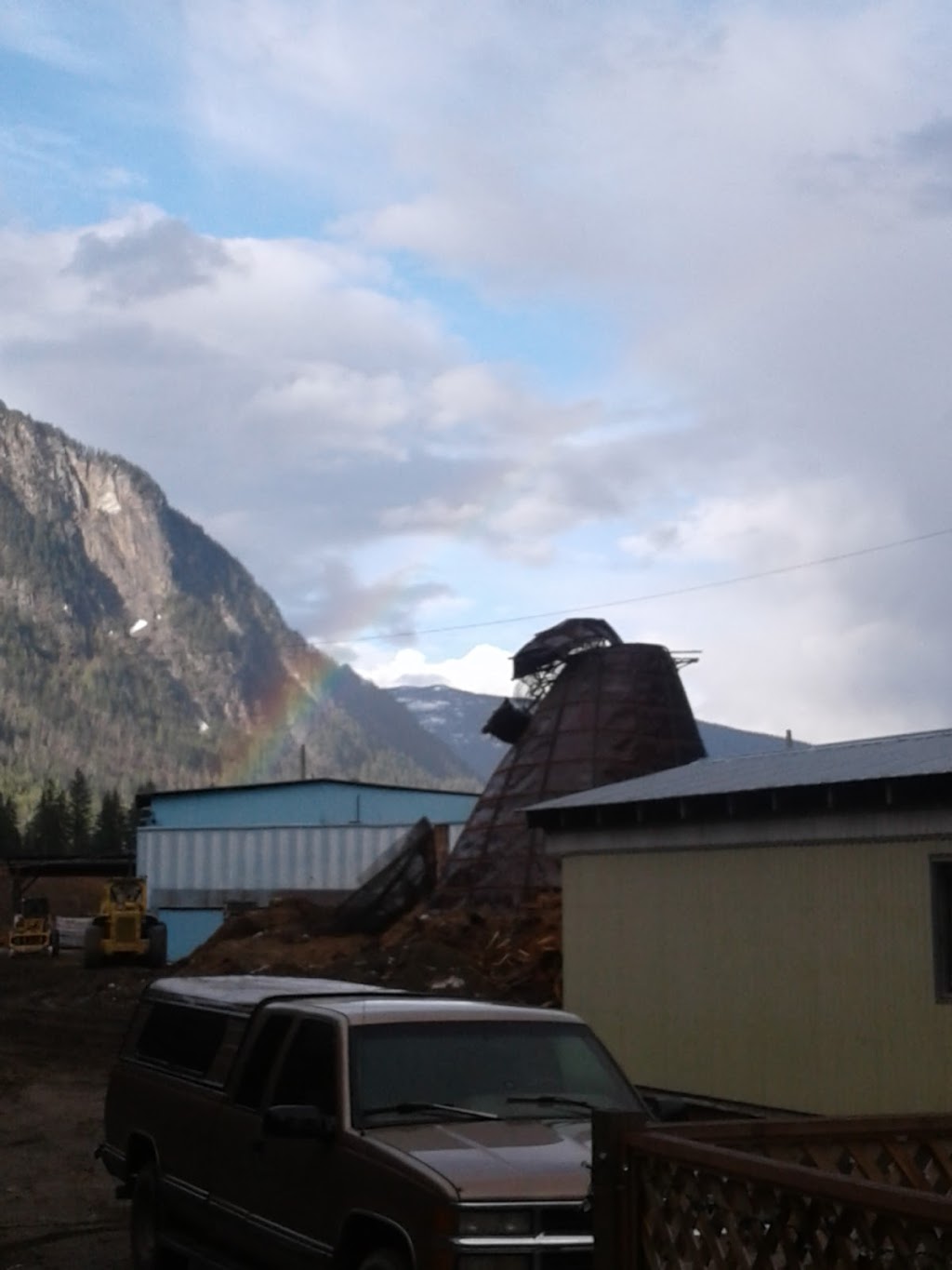 Columbia River Shake & Shingle Ltd | Trans-Canada Hwy, Revelstoke, BC V0E 2S0, Canada | Phone: (250) 837-6544