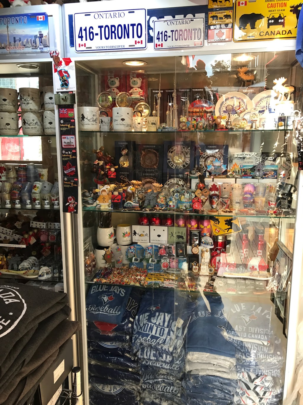 Toronto Best Souvenirs | 145 Queens Quay W, Toronto, ON M5J 2H4, Canada | Phone: (647) 885-3118