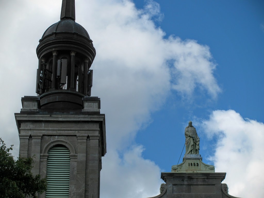 Catholic Parish St. Vincent de Paul | 5443 Boulevard Lévesque East, Ville de Laval, QC H7C 1N8, Canada | Phone: (450) 661-1400