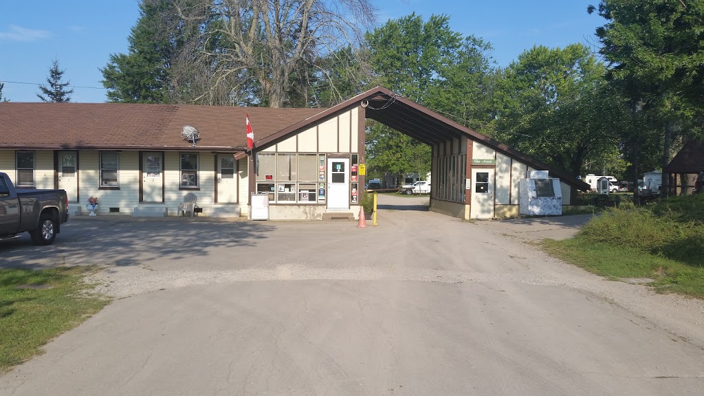 Riverside Park Motel and Campground | 13541 Niagara Pkwy, Niagara Falls, ON L2E 6S6, Canada | Phone: (905) 382-2204