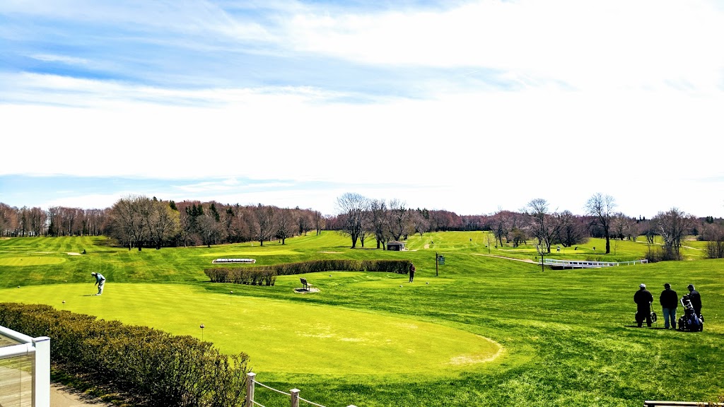 Belvedere Golf Club Inc | 1 Greensview Dr, Charlottetown, PE C1A 6C3, Canada | Phone: (902) 566-5542