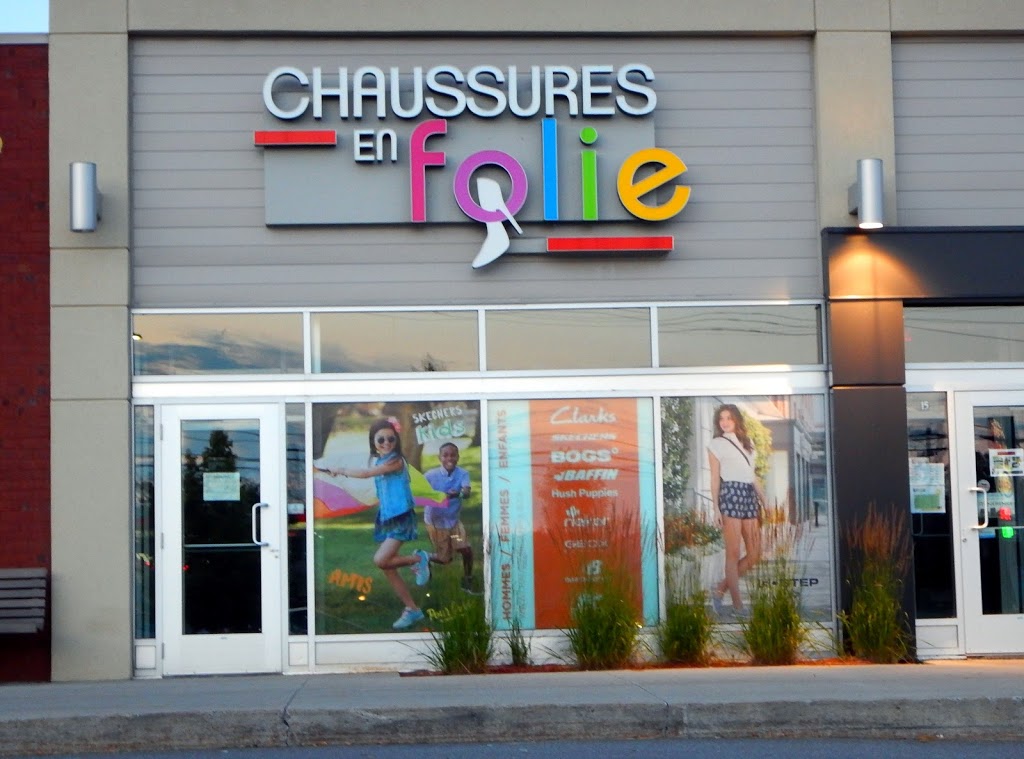 Chaussures En Folie | 110 Rue Georges, Gatineau, QC J8M 1A2, Canada | Phone: (819) 617-4355