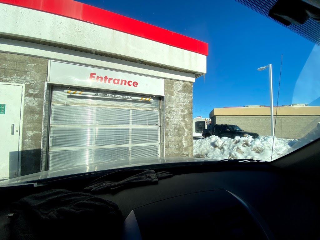 Petro-Canada & Car Wash | 2180 Montreal Rd, Gloucester, ON K1J 1G4, Canada | Phone: (613) 742-6534