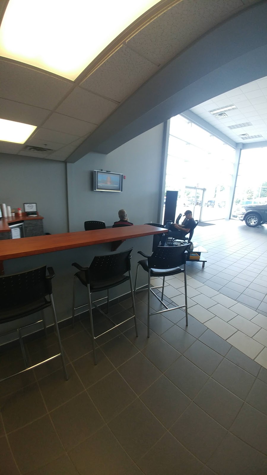 Woodstock Chrysler | 1304 Dundas St, Woodstock, ON N4S 7V9, Canada | Phone: (888) 477-5034