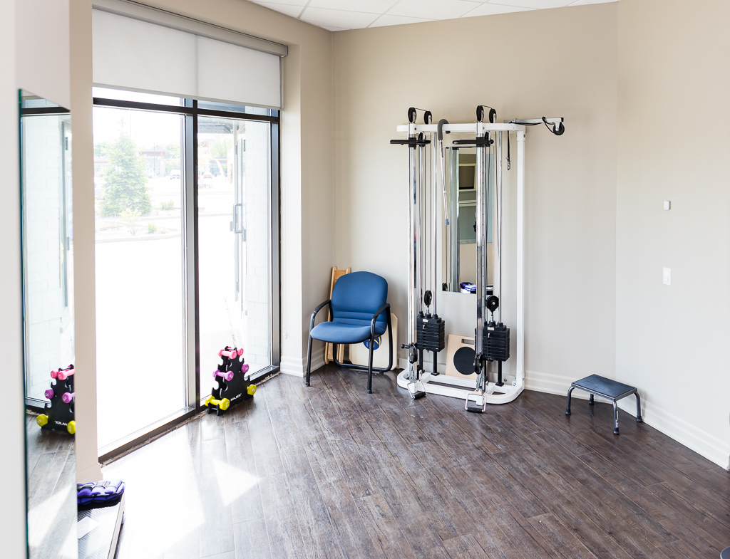 Physio Now Maple Grove | 2035 Cornwall Rd, Oakville, ON L6J 7S2, Canada | Phone: (905) 337-7220