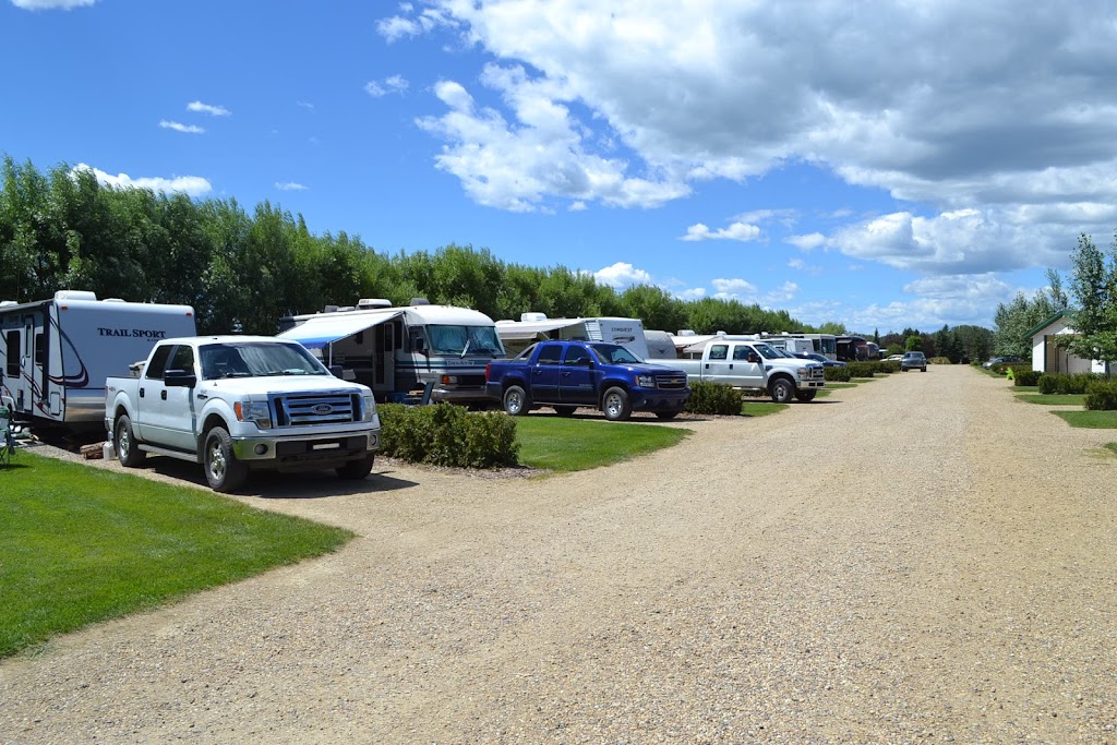 Summerland RV Park & Mini Golf | 40325 Range Road 282 Gull Lake, Lacombe, AB T4L 2N1, Canada | Phone: (403) 748-4855