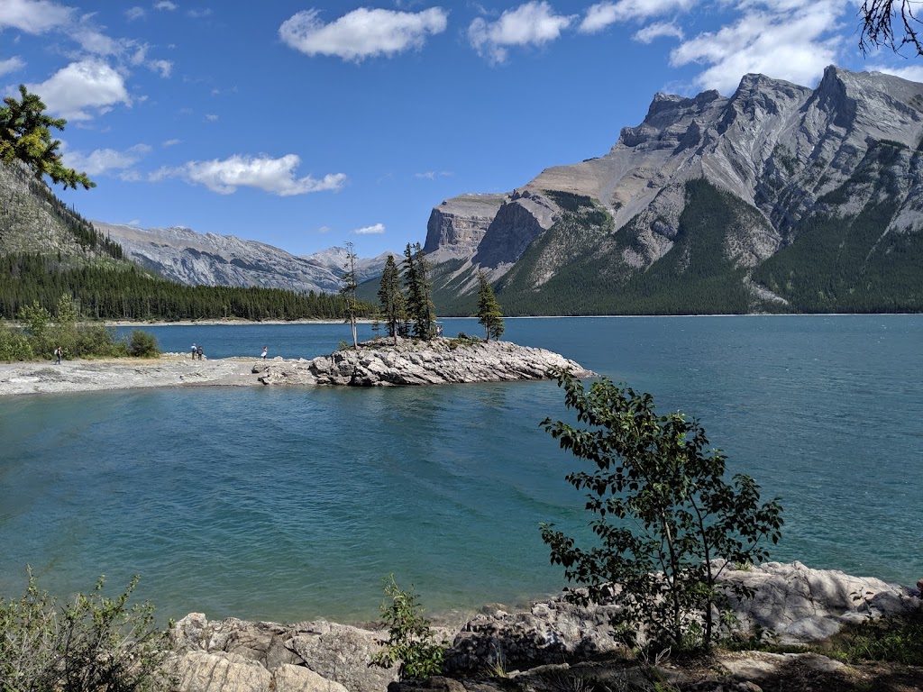 Lake Minnewanka Picnic Spot | Improvement District No. 9, AB T1L 1K2, Canada | Phone: (403) 762-1550