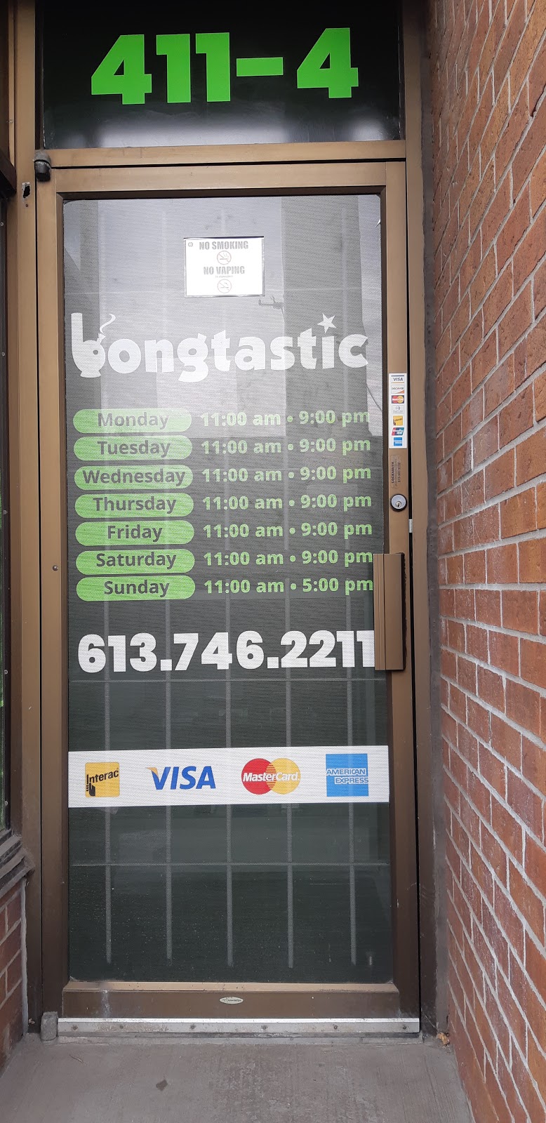 Bongtastic | 411 McArthur Ave., Ottawa, ON K1K 1G7, Canada | Phone: (613) 746-2211