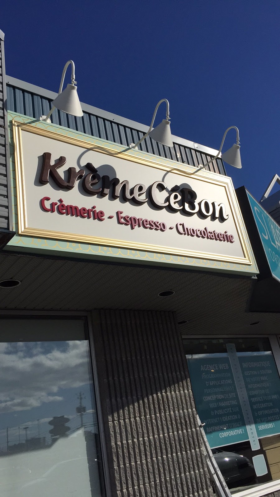 KrèmeCéBon Crèmerie Chocolaterie | 204 Rue St-Charles, Sainte-Thérèse, QC J7E 2B4, Canada | Phone: (438) 521-2185