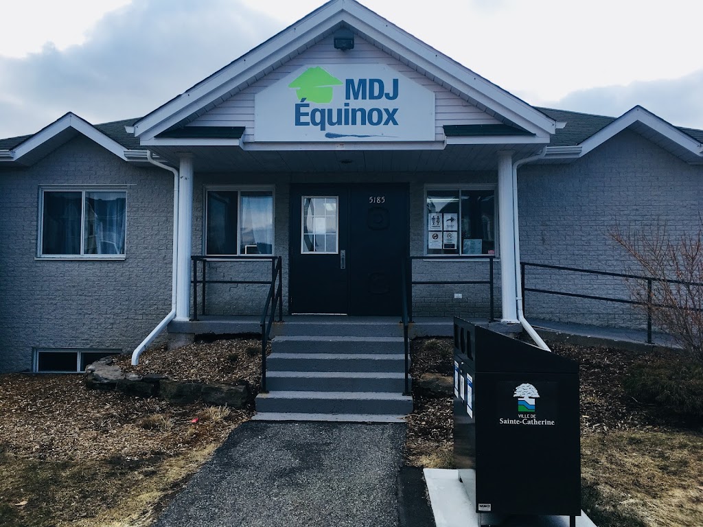 Maison Des Jeunes Equinox | 5185 Boul Saint-Laurent, Sainte-Catherine, QC J5C 1A4, Canada | Phone: (450) 632-5122