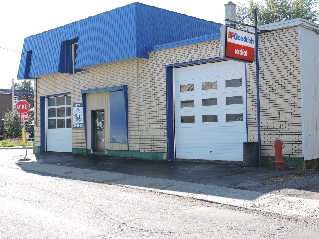 Auto perfection plus | 270 Rue Notre Dame, Saint-François-du-Lac, QC J0G 1M0, Canada | Phone: (450) 881-2951