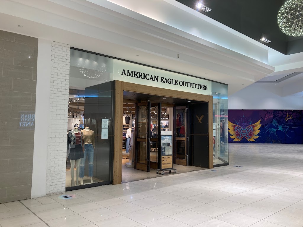 American Eagle Store | 1200 St. Laurent Blvd Unit 160, Ottawa, ON K1K 3B8, Canada | Phone: (613) 741-2589