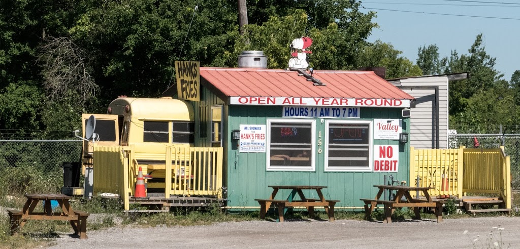 Hanks Fries | 156 Lombard St, Smiths Falls, ON K7A 5B8, Canada | Phone: (613) 283-9010