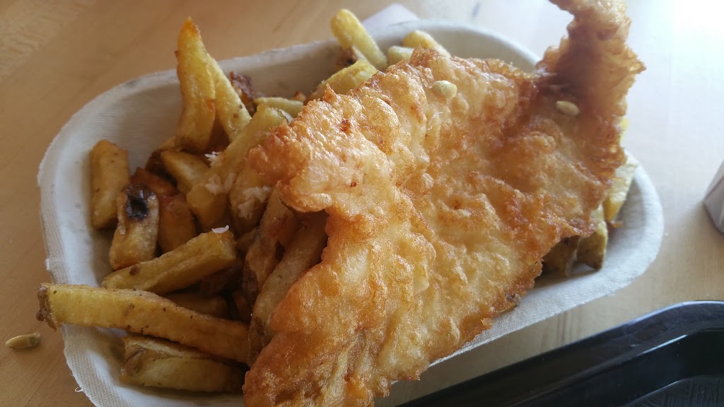 Montgomerys Fish & Chips | Lonsdale Quay Market, 143 - 123 Carrie Cates Ct, North Vancouver, BC V7M 3K7, Canada | Phone: (604) 929-8416