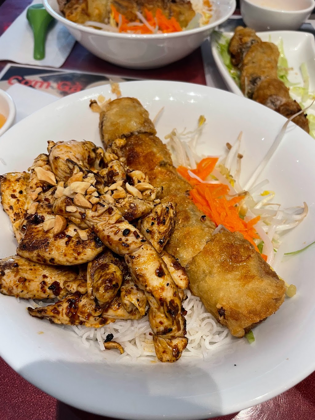 Phở Bắc Oriental Cuisine | 873 Somerset St W, Ottawa, ON K1R 6R6, Canada | Phone: (613) 563-0788