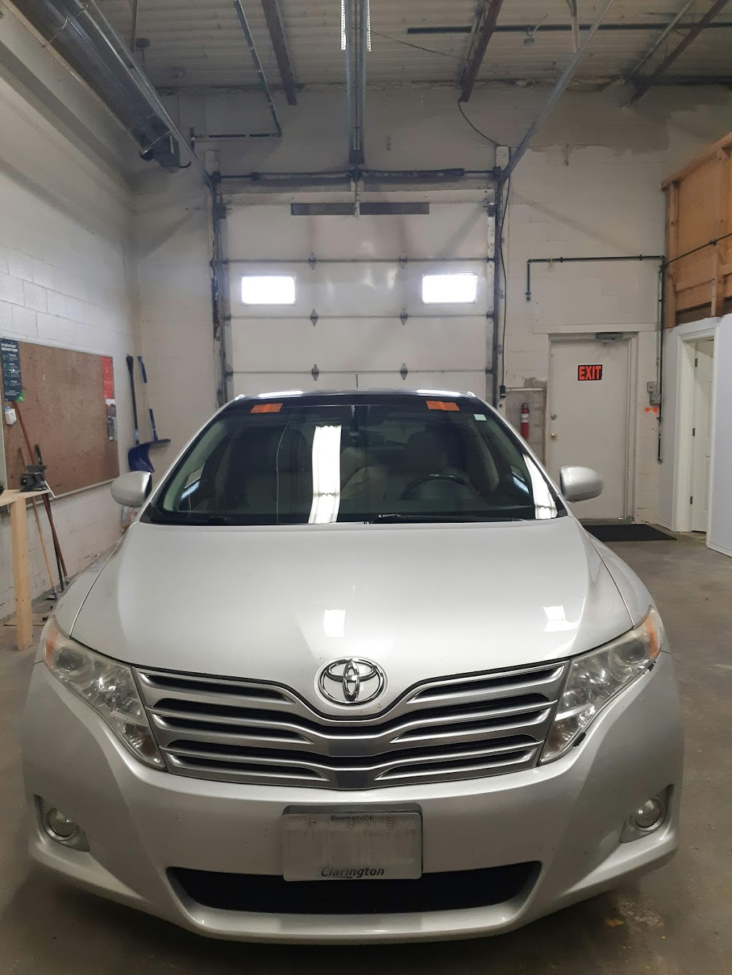 Auto Glass Oshawa | 190 Waterloo St Unit# 10, Oshawa, ON L1H 8A7, Canada | Phone: (905) 431-5777