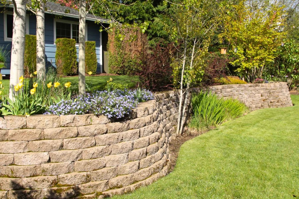 Hamilton Landscaping HeyTurf | 709 Scenic Dr, Hamilton, ON L9C 1H4, Canada | Phone: (365) 654-3698