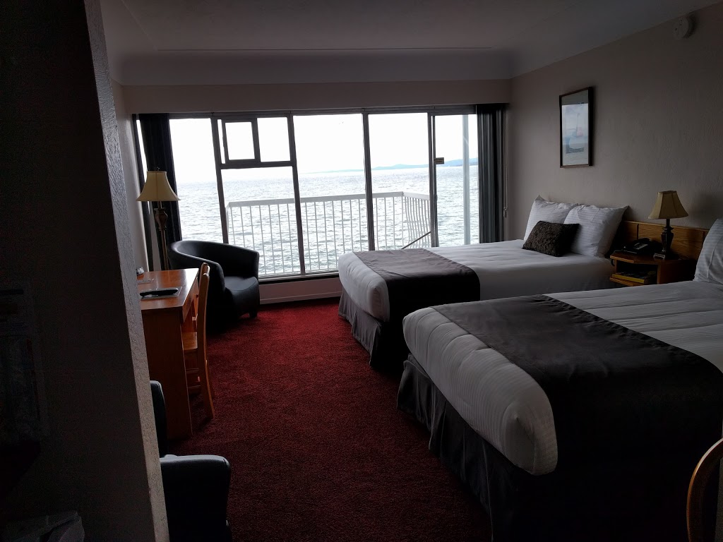 Surf Motel | 290 Dallas Rd, Victoria, BC V8V 1A6, Canada | Phone: (250) 386-3305