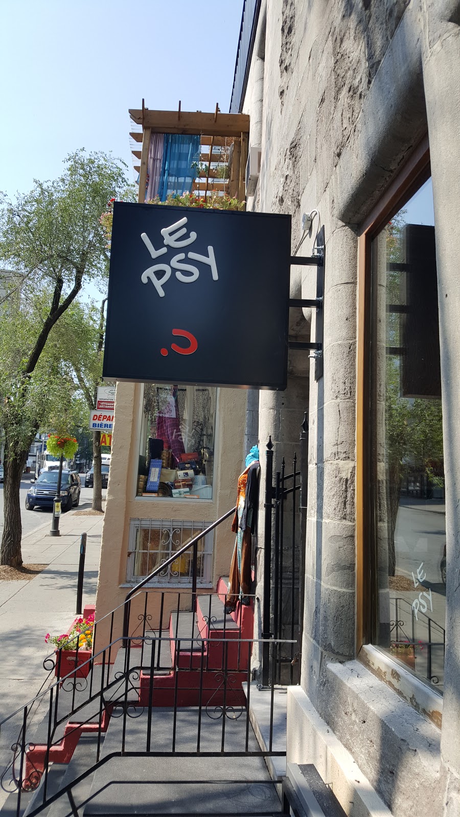 RSigns - enseignes, 2D/3D signs, lettres - bois métal et plastiq | 943A Rue Reverchon, Saint-Laurent, QC H4T 4L2, Canada | Phone: (514) 473-1647