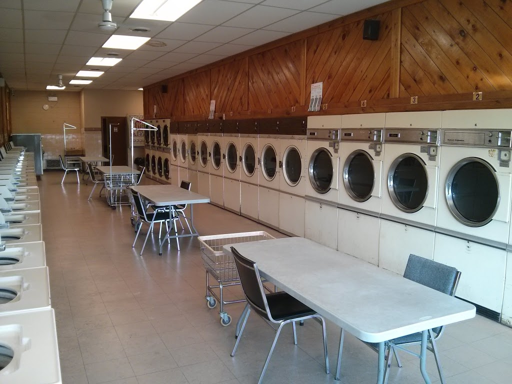 Highlander Dry Cleaning And Laundromat Center | 340 Thorold Rd, Welland, ON L3C 3W6, Canada | Phone: (905) 735-1271