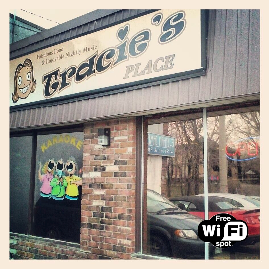Tracies Place Restaurant and Karaoke | 592 Upper James St, Hamilton, ON L9C 2Y8, Canada | Phone: (905) 538-0795
