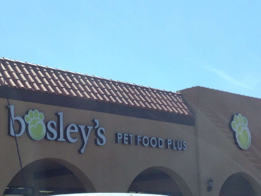 Bosleys by Pet Valu | 3155 Lakeshore Rd, Kelowna, BC V1W 3S9, Canada | Phone: (250) 868-3966