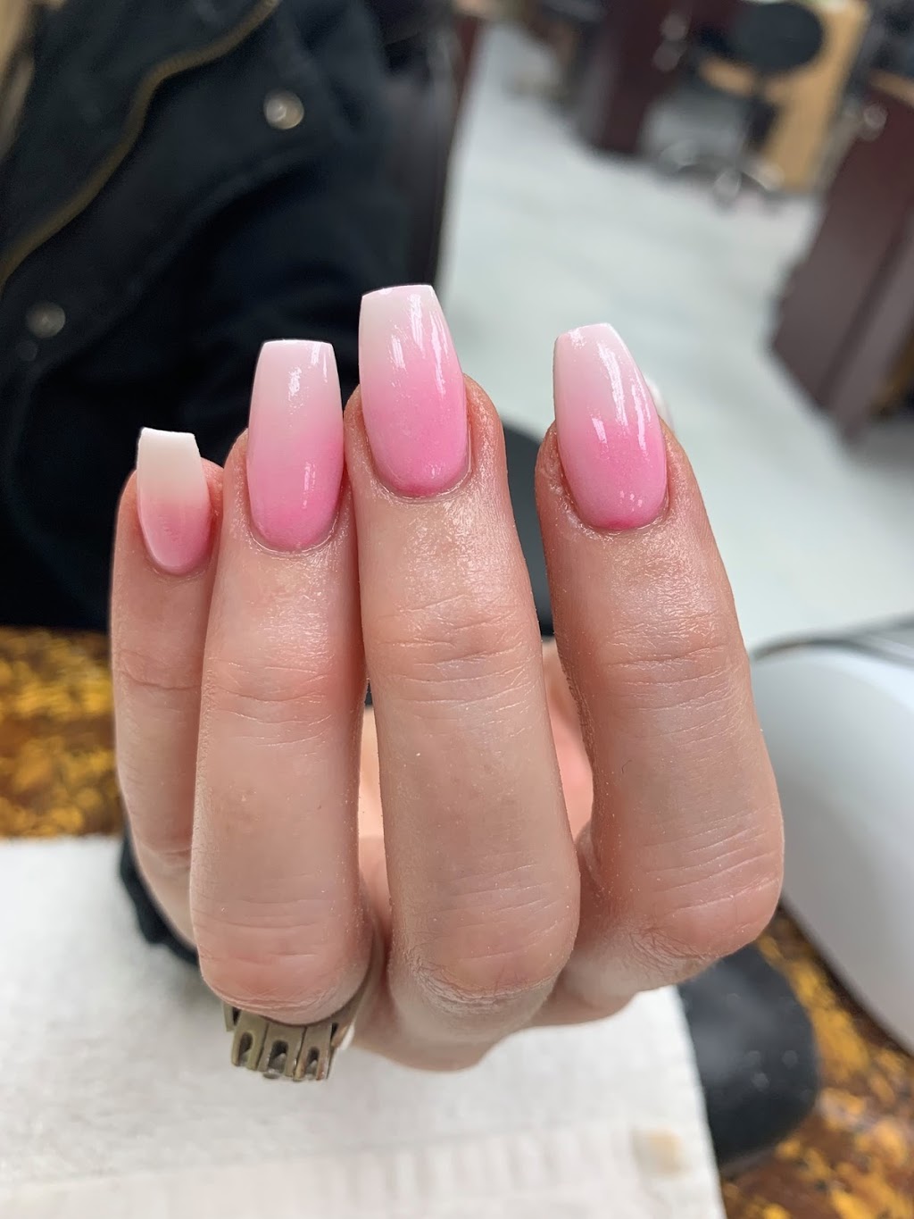 JJ Nails | 2596 McMillan Rd #104b, Abbotsford, BC V3G 1C2, Canada | Phone: (604) 746-2588