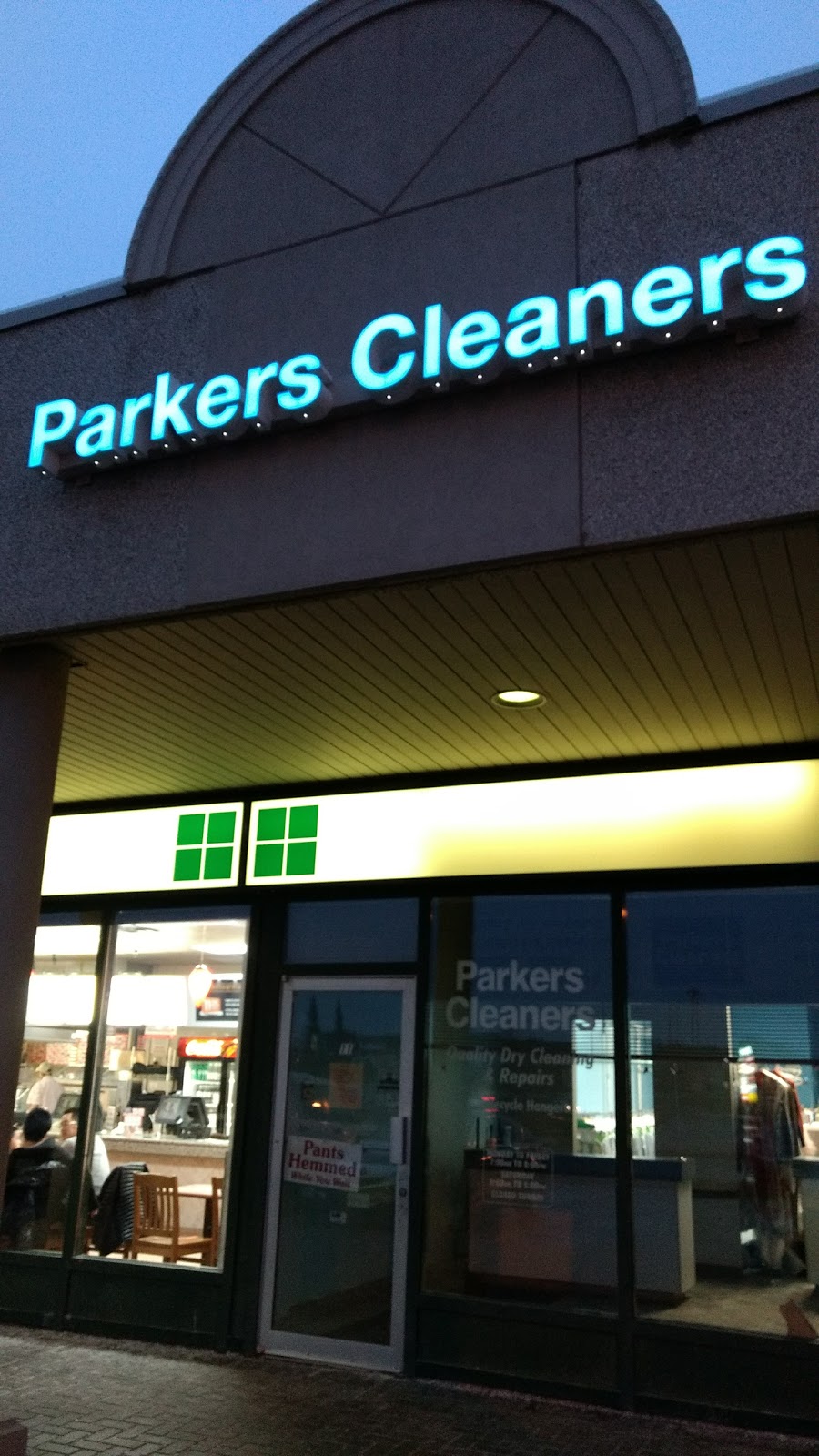 Parkers Cleaners | 1500 Upper Middle Rd W, Oakville, ON L6M 3G3, Canada | Phone: (905) 847-1094