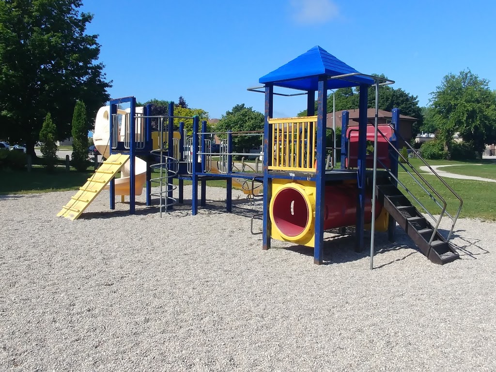 JH Robertson Park | 639 Peirson Ave, Port Elgin, ON N0H 2C4, Canada | Phone: (519) 832-2008