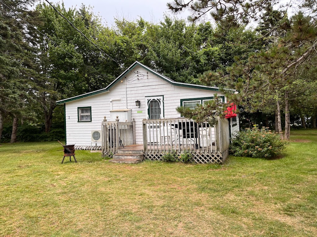 By The Bay Cottages | 3116 Bayshore Rd, York, PE C0A 1P0, Canada | Phone: (902) 672-2307