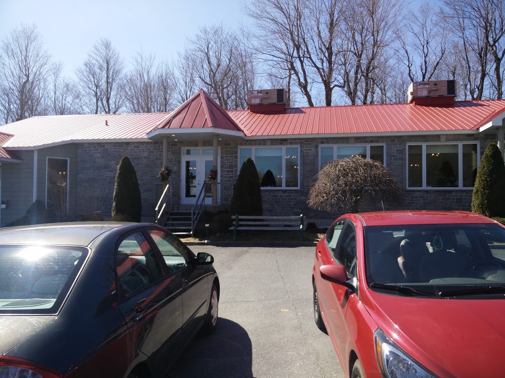 Cabane A Sucre Chalet de LErable | 20 Rue de la Citadelle, Saint-Paul-dAbbotsford, QC J0E 1A0, Canada | Phone: (450) 379-9700