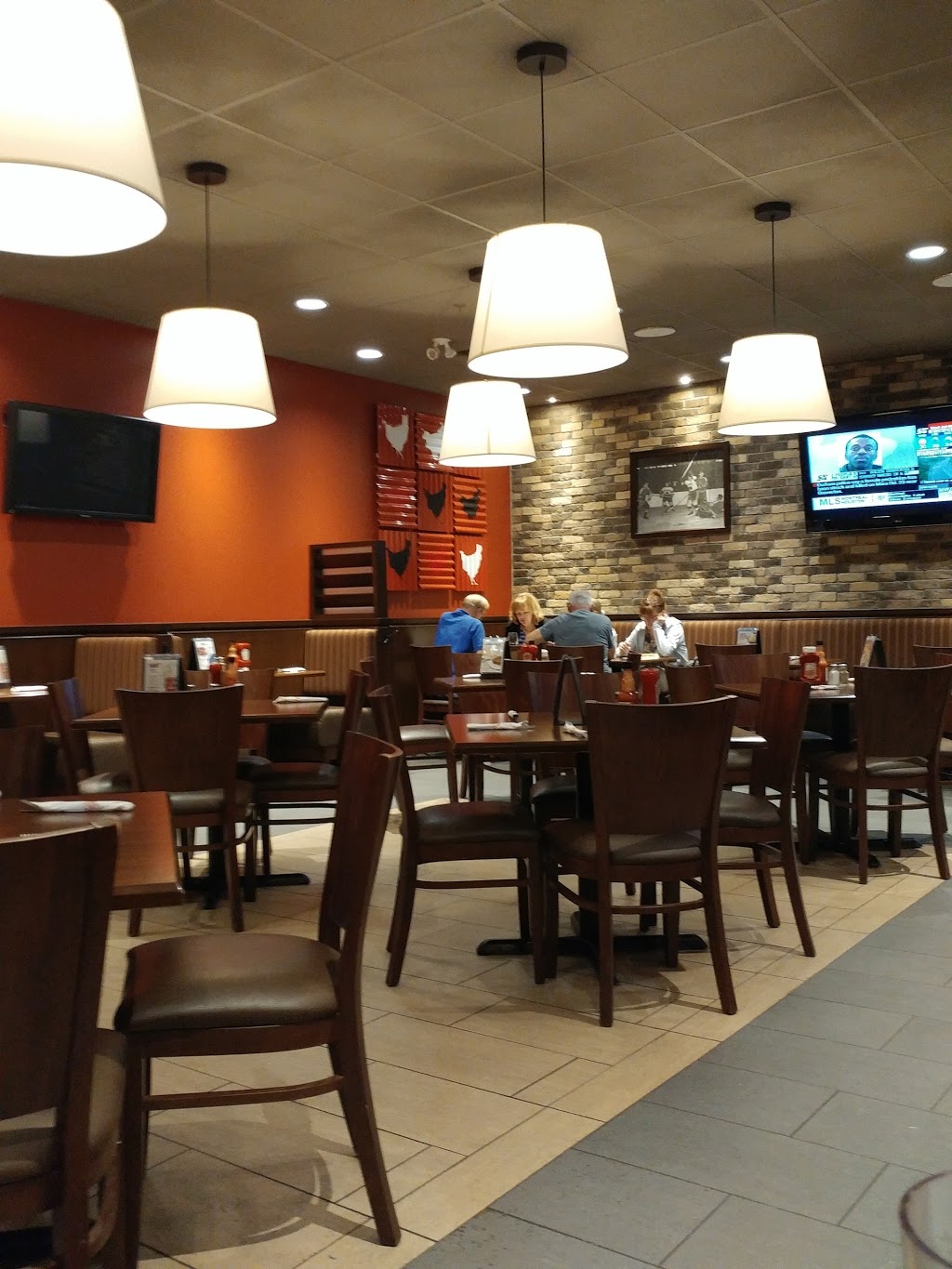 Swiss Chalet | 15 Bell Blvd, Belleville, ON K8P 4S5, Canada | Phone: (613) 962-7010