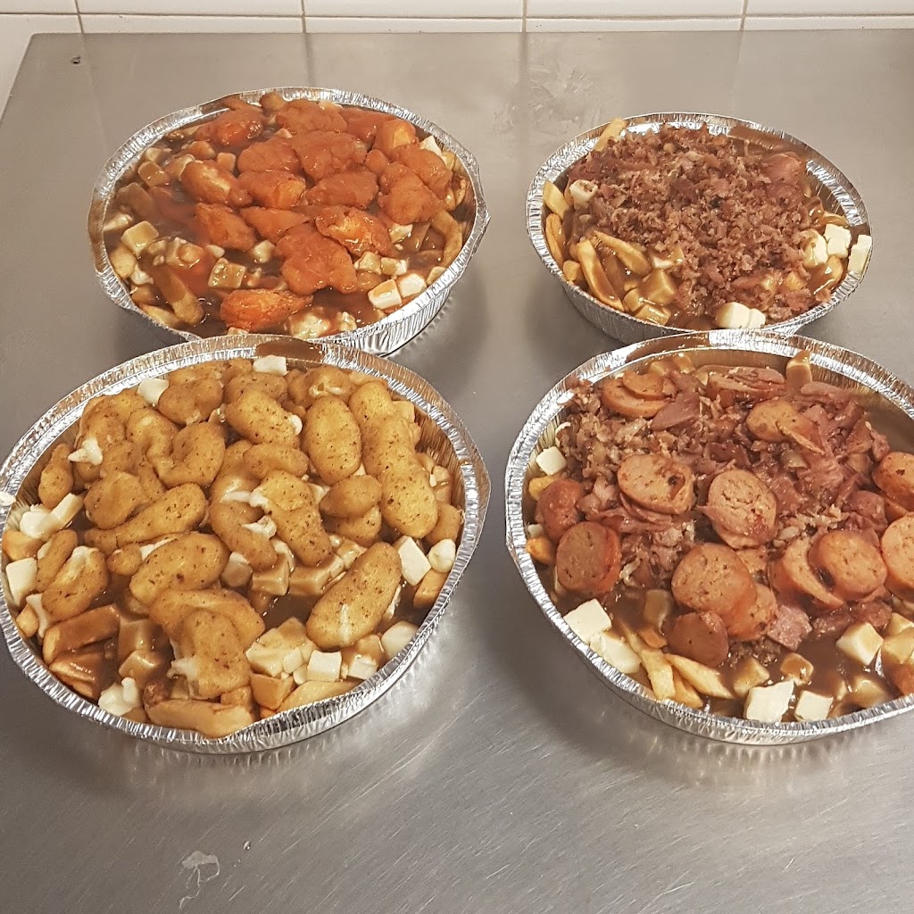 Poutine in colours | 2201 Arch St, Ottawa, ON K1G 2H5, Canada | Phone: (613) 737-3737