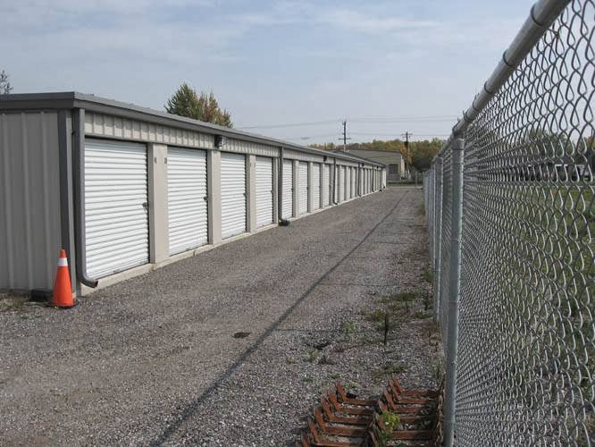 Access Mini Storage of Petrolia | 309 Centre St, Petrolia, ON N0N 1R0, Canada | Phone: (519) 882-3327