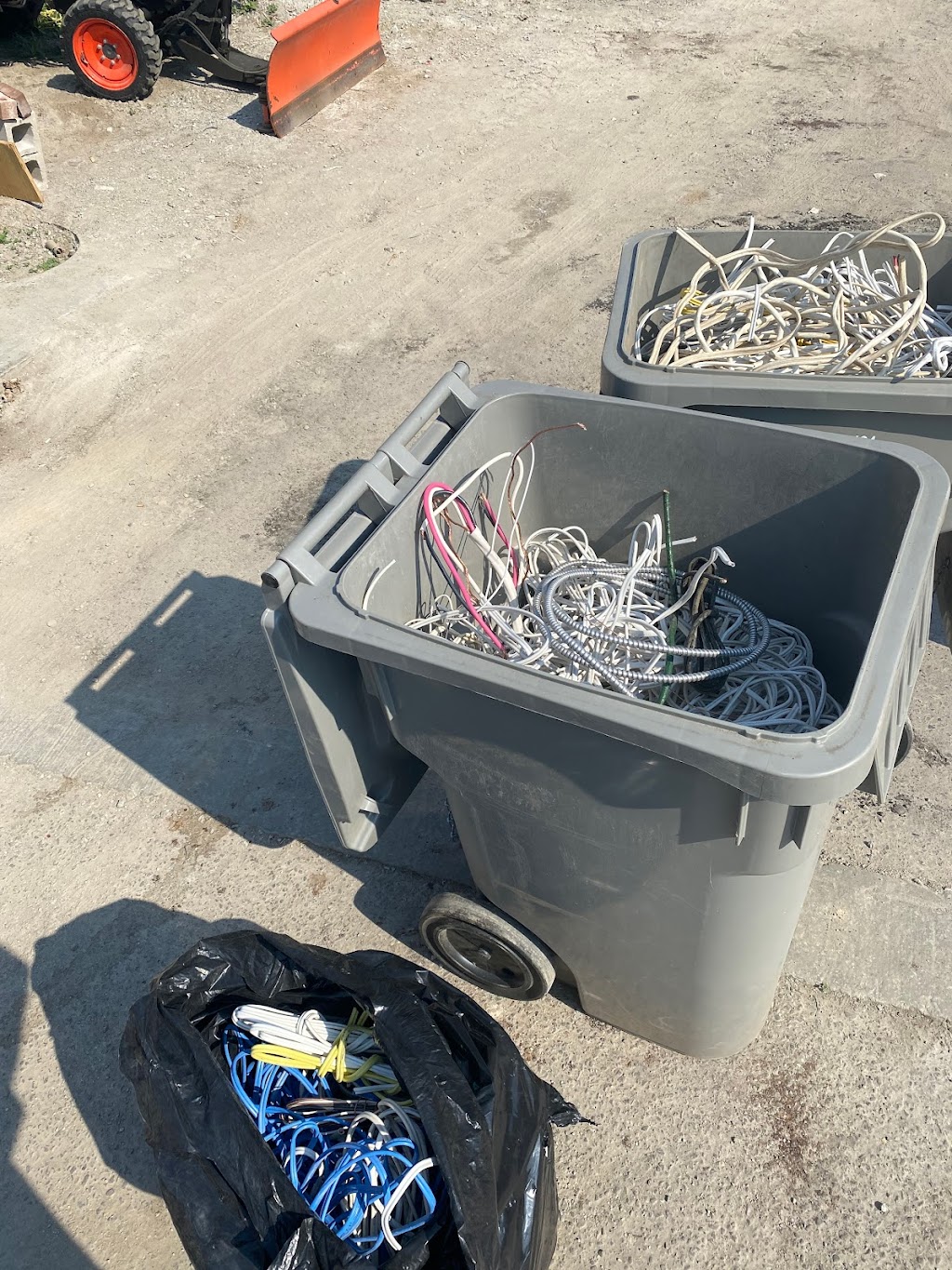 Scrap Wire Buyer Inc. | 925 Roselawn Ave Unit 1, York, ON M6B 1B7, Canada | Phone: (416) 994-3222