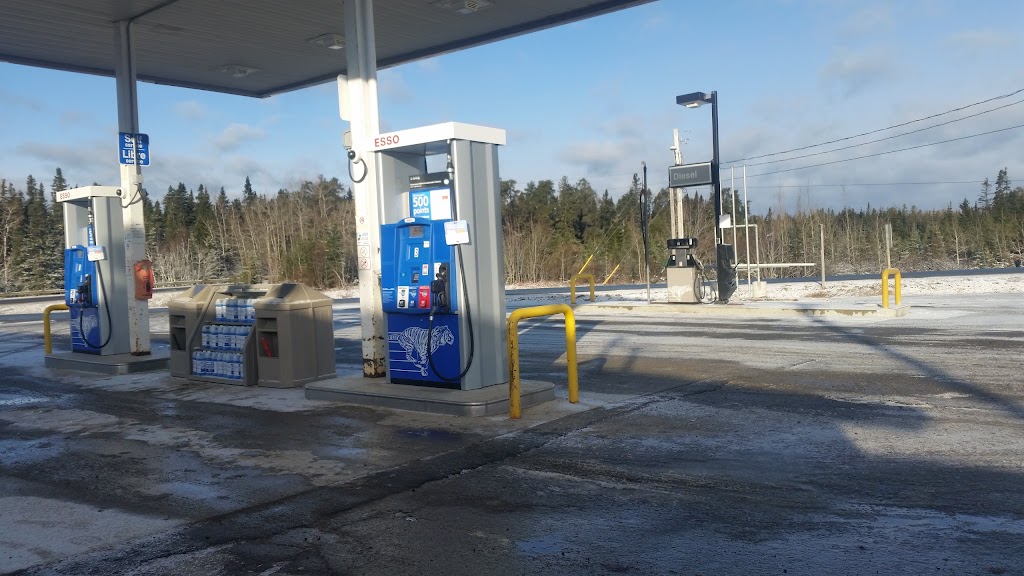 Esso | 6 ROUTE 450, Lavillette, NB E9R 2R4, Canada | Phone: (506) 776-5833