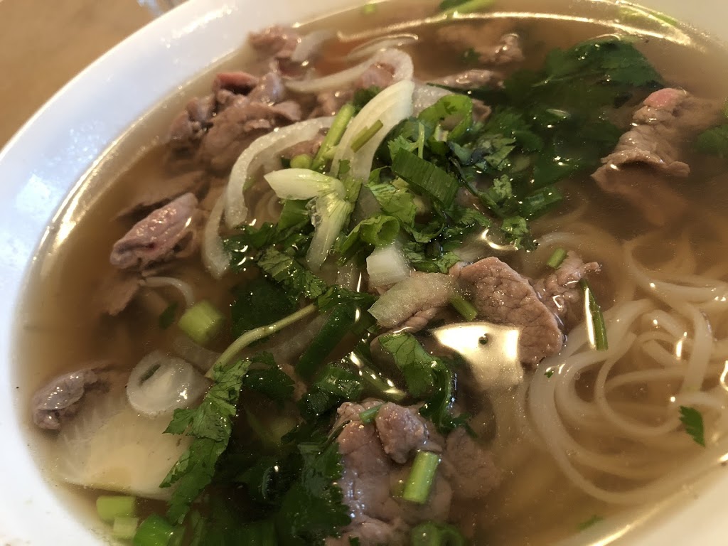 Pho Viet | 1663 Rue Amherst, Montréal, QC H2L 3L4, Canada | Phone: (514) 522-4116