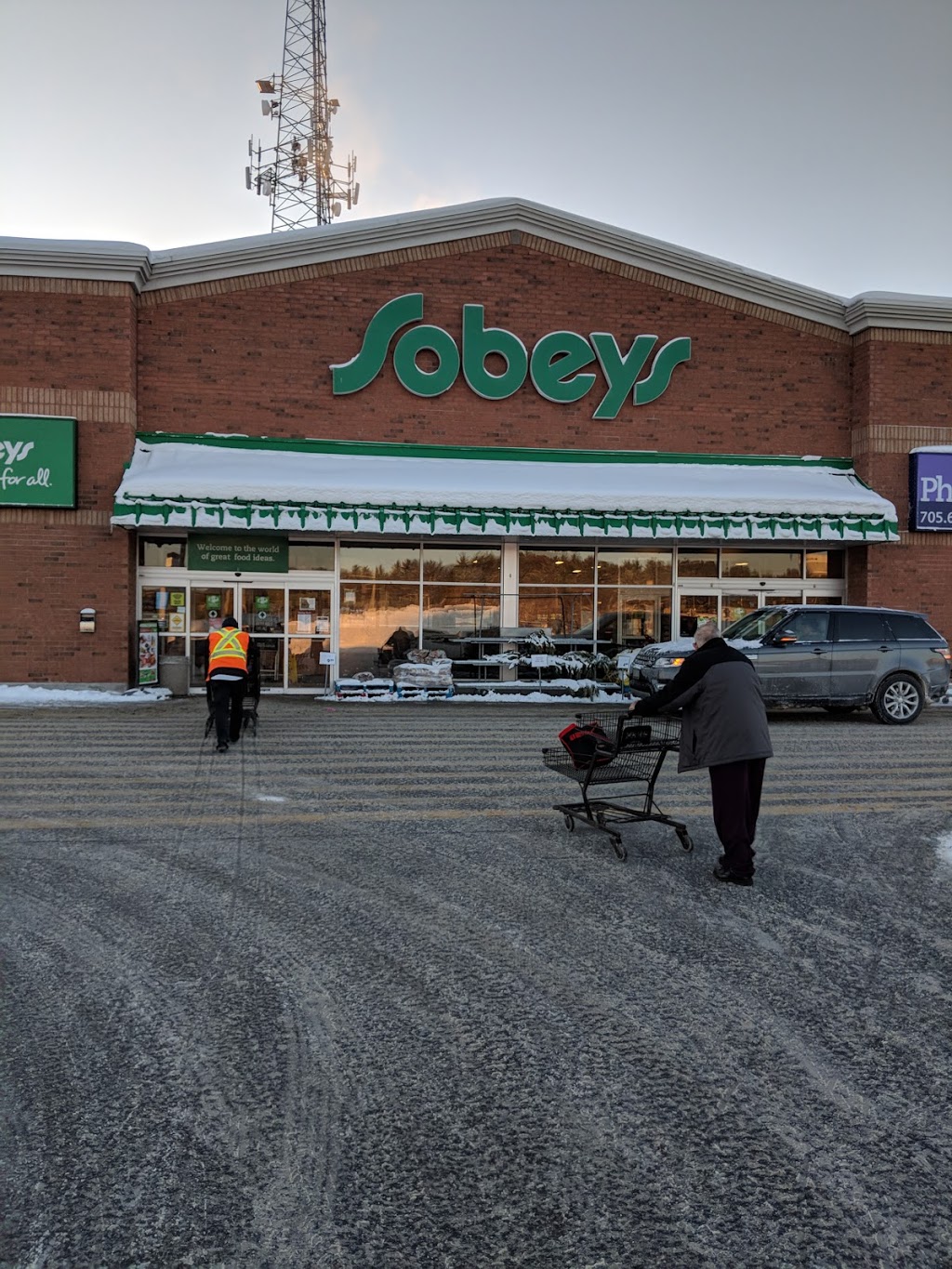 Sobeys Gravenhurst | 225 Edward St, Gravenhurst, ON P1P 1K8, Canada | Phone: (705) 684-8302