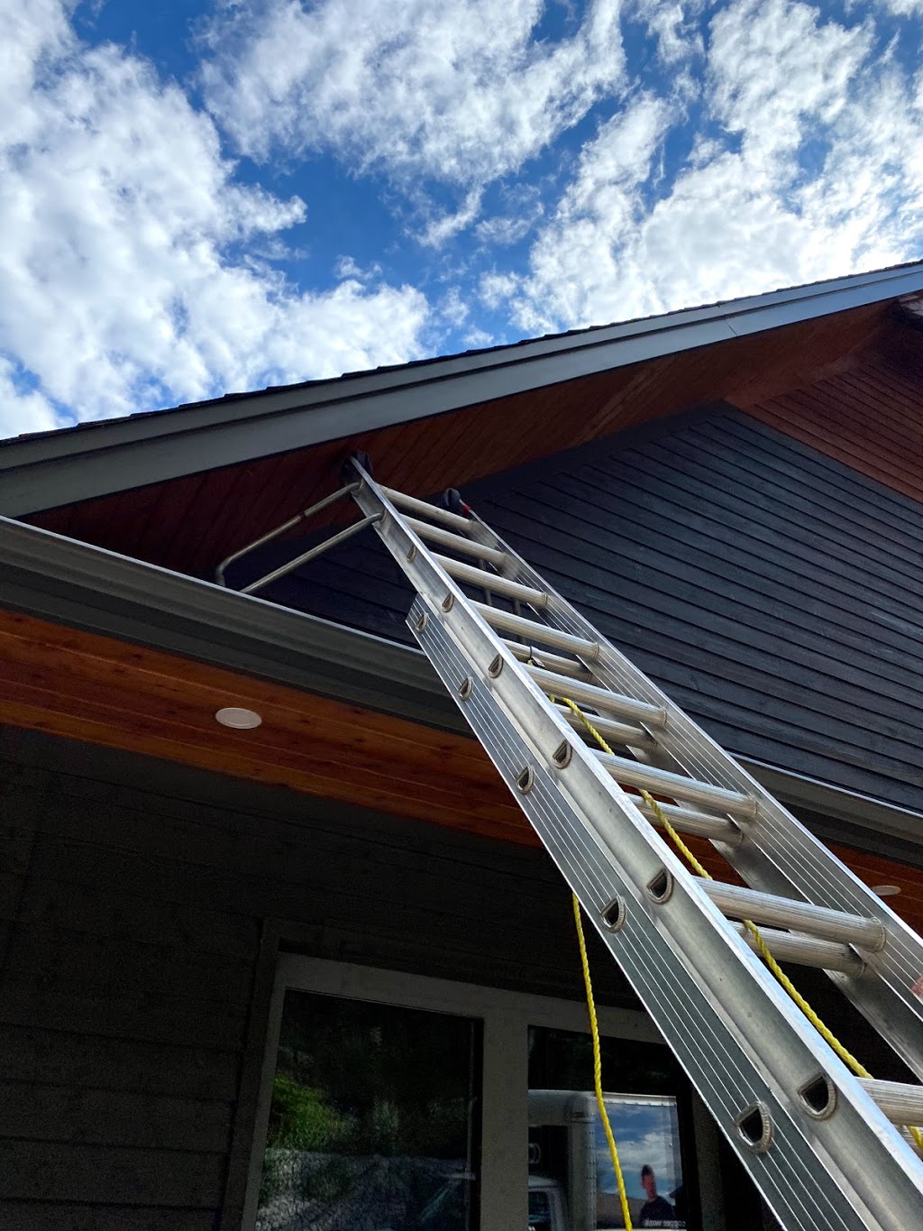 CityPro Aluminum - Siding, Eavestrough, Roofing, Soffit & Fascia | 1401 The Queensway Unit # 13, Etobicoke, ON M8Z 1T2, Canada | Phone: (416) 825-2545