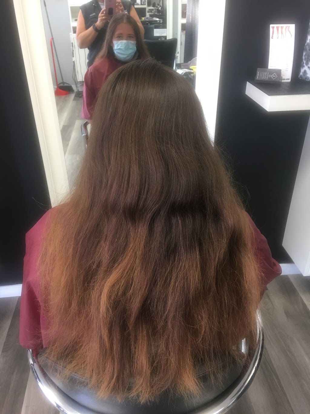 Helen Curzi Coiffeuse Indépendant | 2 Boulevard Saint-Jean-Baptiste #755, Mercier, QC J6R 1G1, Canada | Phone: (514) 949-7876