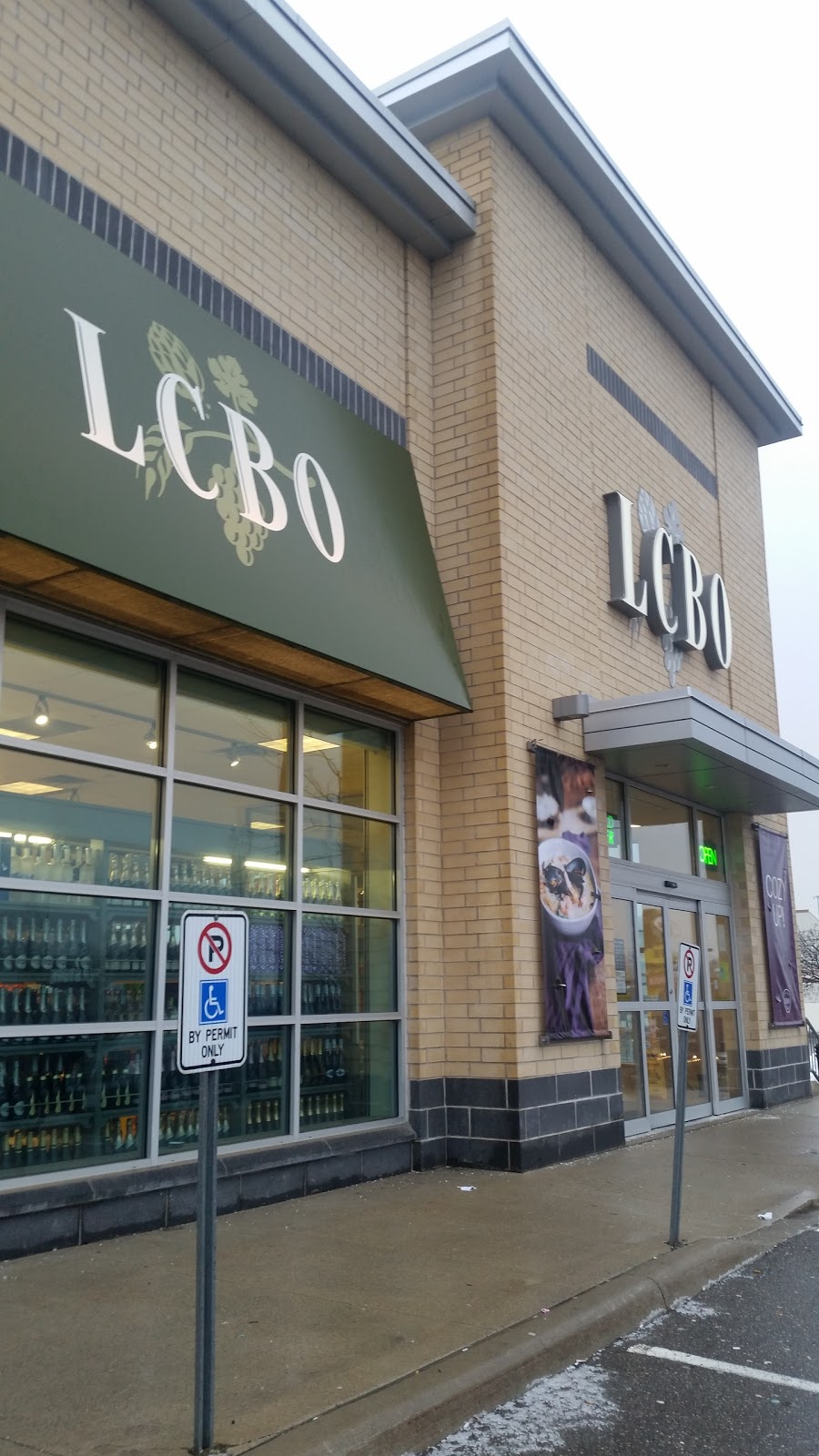 LCBO | 101 Holiday Inn Dr Unit C, Cambridge, ON N3C 1Z3, Canada | Phone: (519) 658-4261