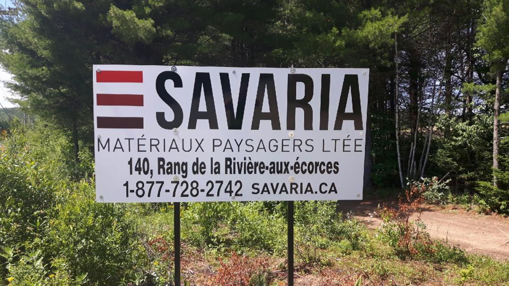 Matériaux Paysagers Savaria Ltée | 140 Rang de la Rivière-aux-Écorces, Saint-Alexis-des-Monts, QC J0K 1V0, Canada | Phone: (877) 728-2742