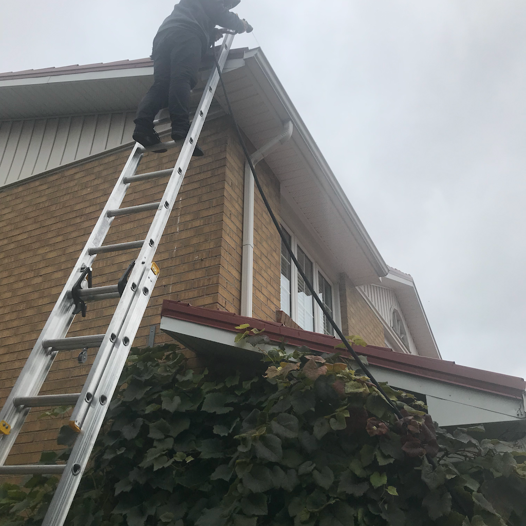 MK Universal Windows and Gutter Cleaning | 2079 The Collageway Un-84, Mississauga, ON L5L 3M1, Canada | Phone: (905) 569-2072