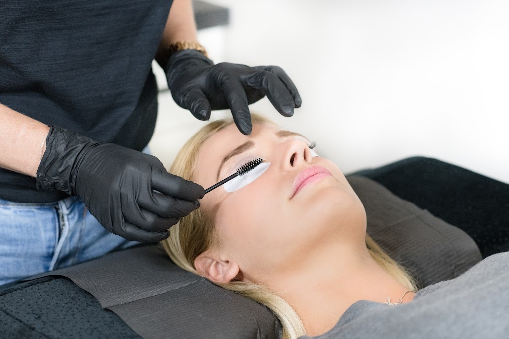 Symmetry Beauty Bar | 3690 Banff Ct, North Vancouver, BC V7H 2Y7, Canada | Phone: (778) 875-6838