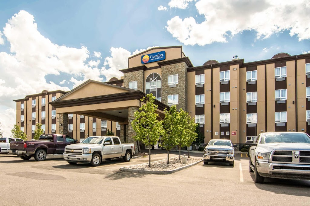 Comfort Inn & Suites | 120 Town Crest Rd, Fort Saskatchewan, AB T8L 0G7, Canada | Phone: (780) 998-4000