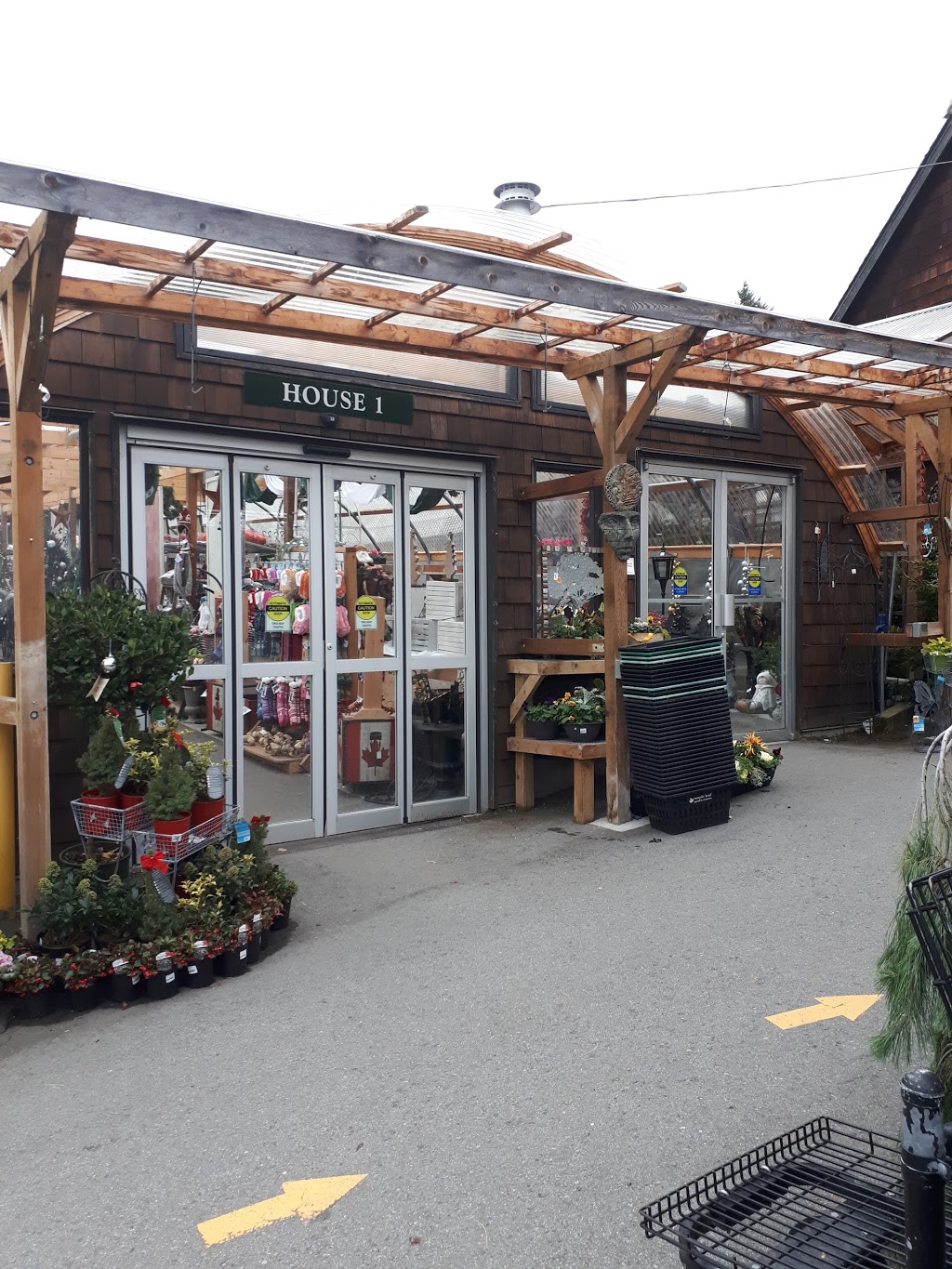 Maple Leaf Garden Centre | 2558 Haywood Ave, West Vancouver, BC V7V 1Y4, Canada | Phone: (604) 922-2613