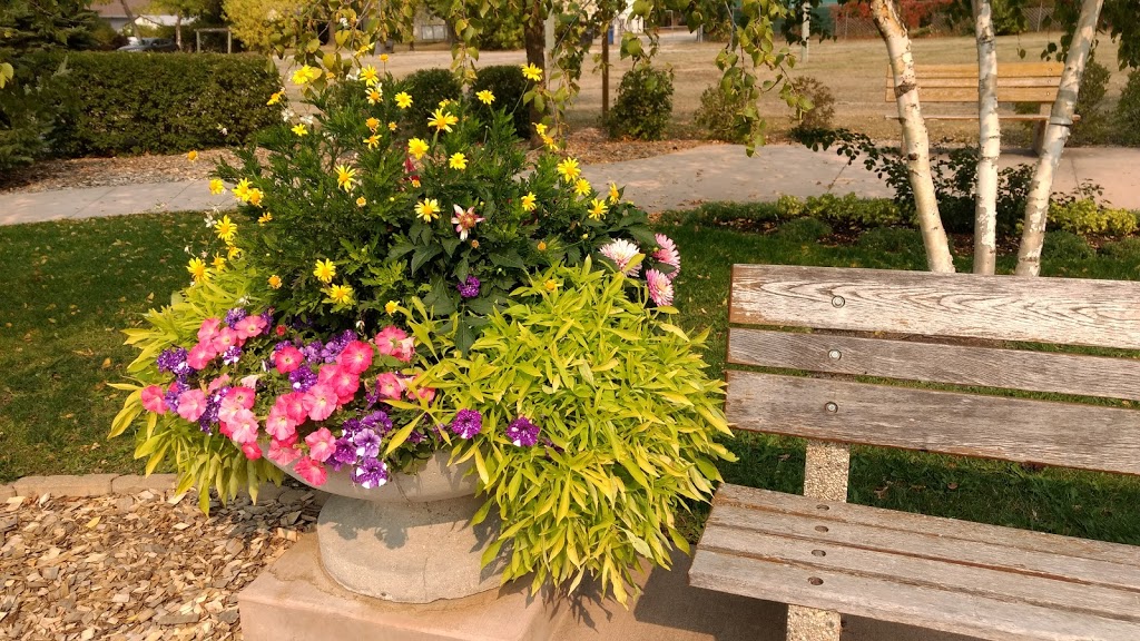 HELENA LOEWEN GARDEN | 255 Elmdale St, Steinbach, MB R5G 0C9, Canada