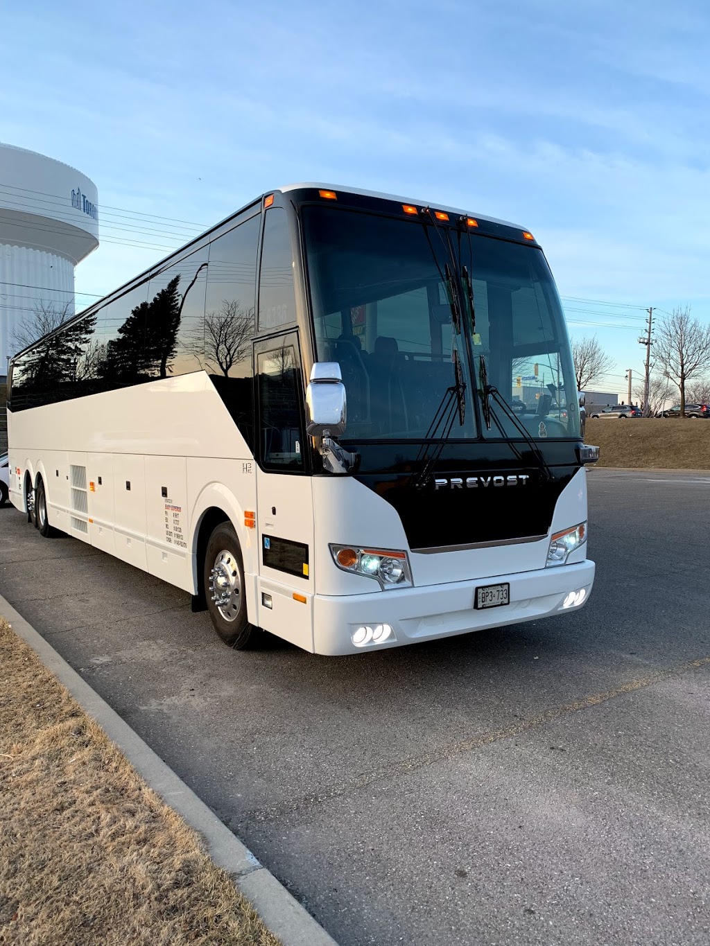 Easy Express - Intercity Bus Transfer Service Markham, Book/Hire | 81 Kentview Crescent, Markham, ON L6B 0L6, Canada | Phone: (647) 808-3350